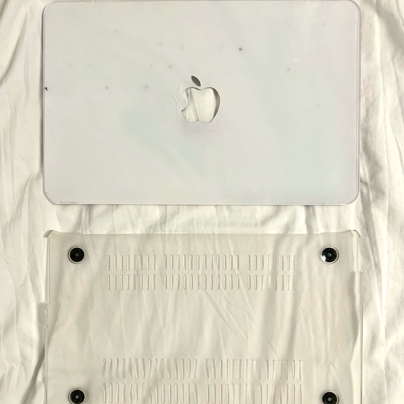 Purple Marble MacBook Pro Case, Snap - Picture 7 of 9